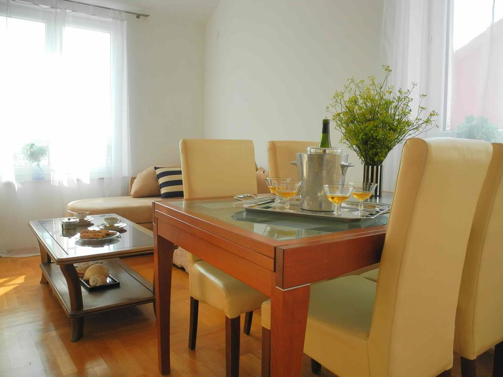 יזרה Apartments Antonela מראה חיצוני תמונה