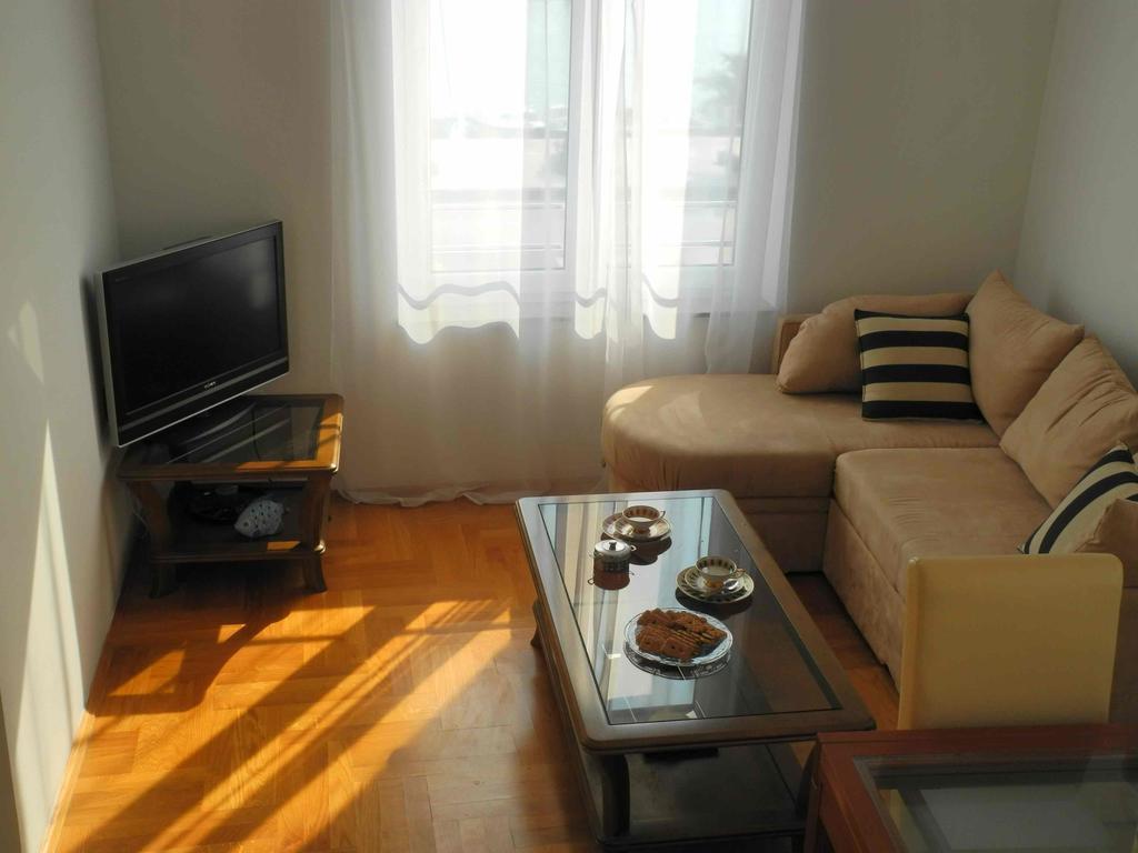 יזרה Apartments Antonela מראה חיצוני תמונה