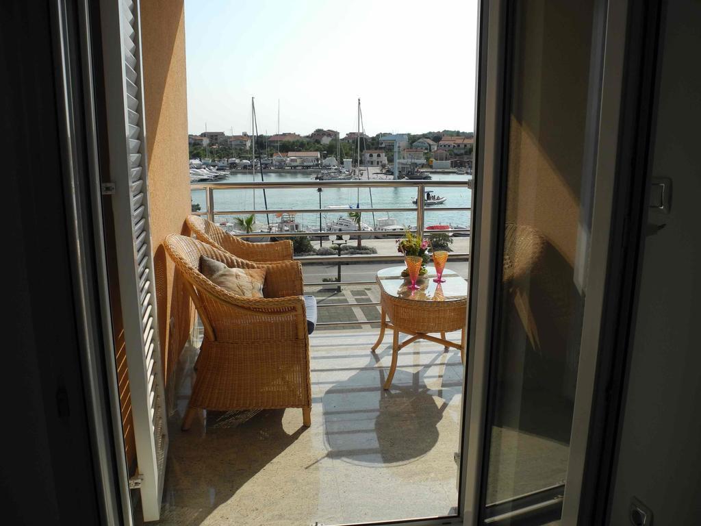 יזרה Apartments Antonela מראה חיצוני תמונה
